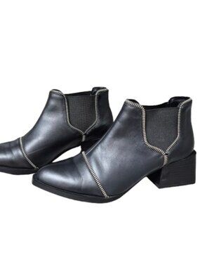 39 Senso Mason Black Leather Ankle Boots with Zipper Detail